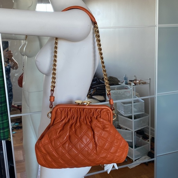 Marc Jacobs Orange Shoulder Bag with Gold-Tone Hardware - Picture 4 of 16